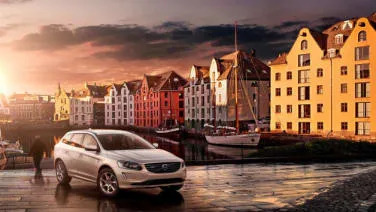 Volvo V70 and XC70 and Ocean Race special editions wash ashore ahead of Geneva